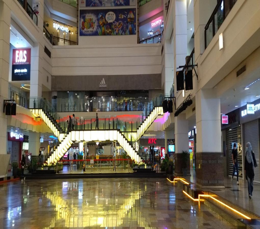 Kl Berjaya Times Square Service Apartment Kuala Lumpur Exterior foto